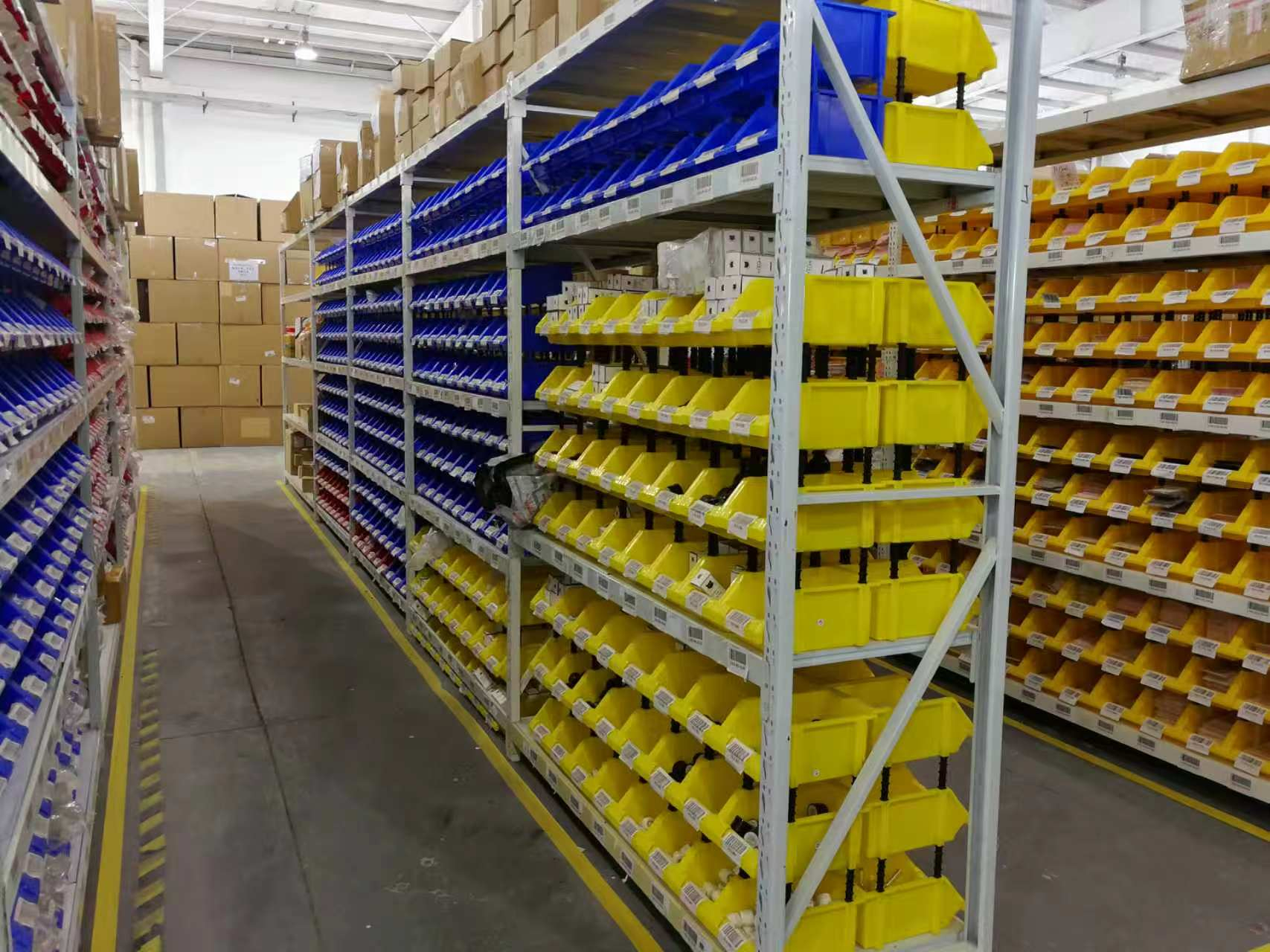 星力仓储:美妆/3C电子云仓一站式出租专业代发，以品类深耕定义履约标准